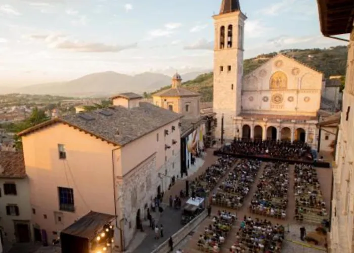 Non Ditelo Al Duca - La Cappuccina Spoleto